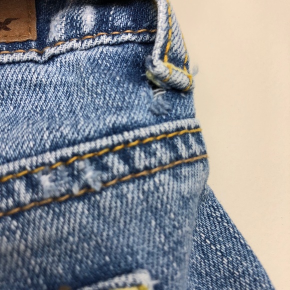 ❌SOLD❌American Eagle Distressed Denim Shorts - Picture 5 of 7